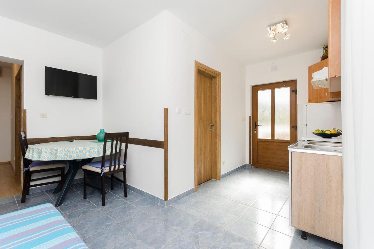 Apartment Milena Срима Екстериор снимка